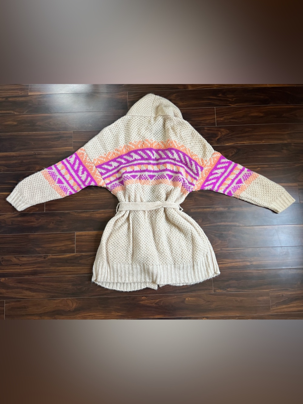 XiRENA Carmella Beige Belted Cardigan with Pink & Orange Geometric Design, XL - Picture 4 of 7